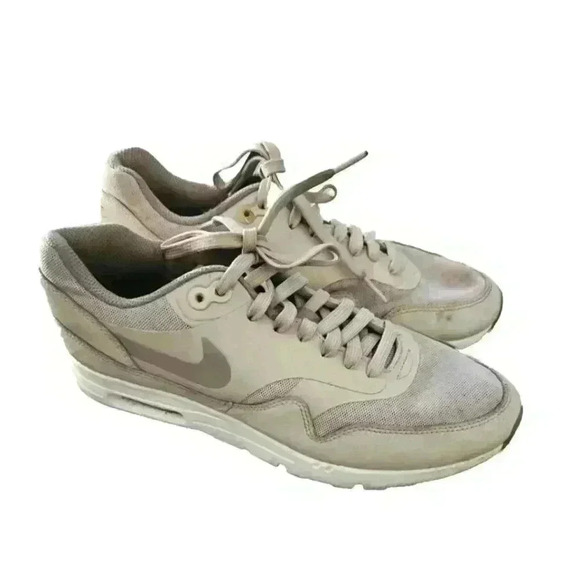 Nike Womens Air Max 1 Ultra Essentials 'String Iron Metallic Gold' 9 - Picture 2 of 14